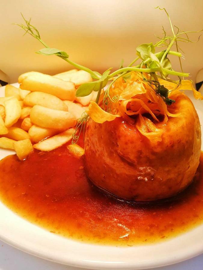 The Liverpool Arms Hotel Beaumaris Luaran gambar